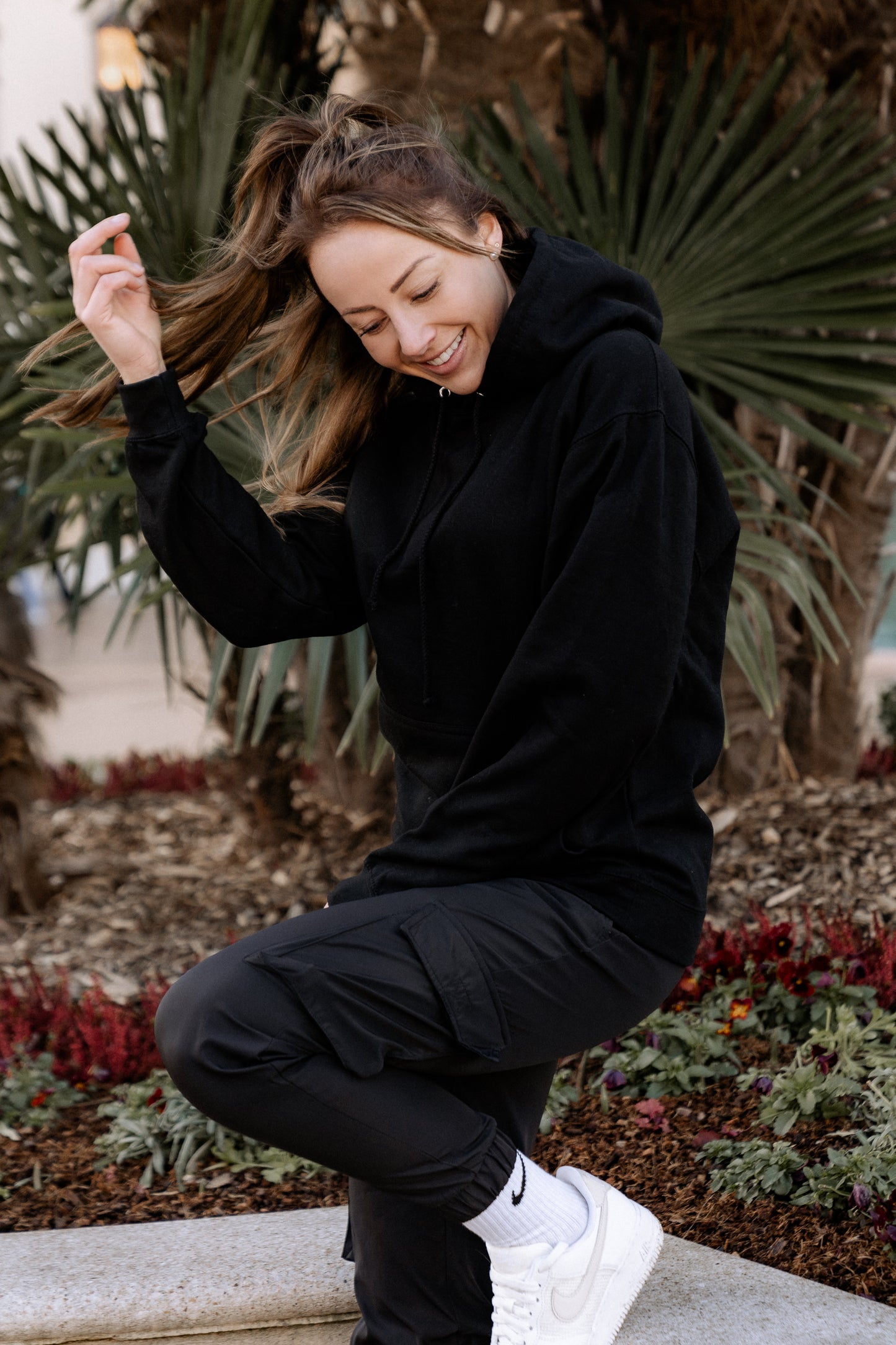 OVERTHINKING | HOODIE - BLACK